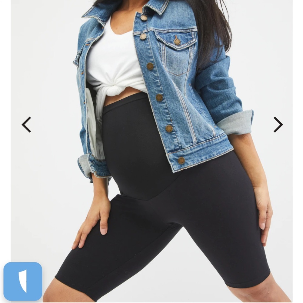 Motherhood Maternity Bike Short NWT